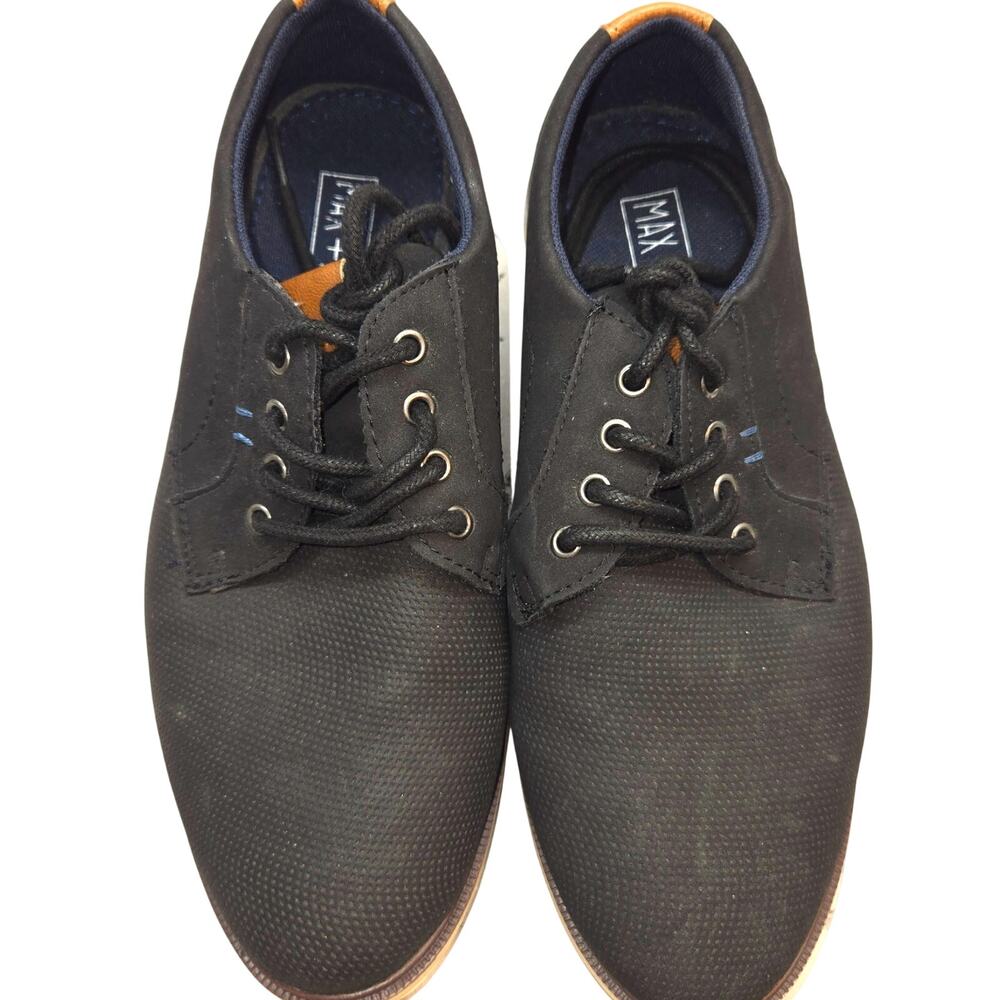 NWOT Max + Jake Boys 4 Dress Shoes Black Kids Children's New No Tags Tennis